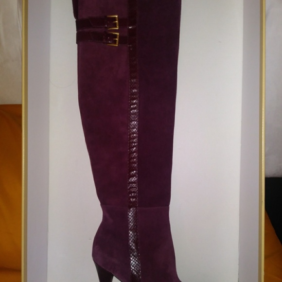 Michael Kors Delaney Boot - Picture 2 of 8